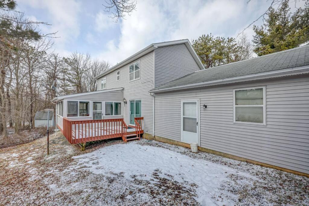 The Gap At Poconos- Sun Room-arcade- Game Holiday home Long Pond