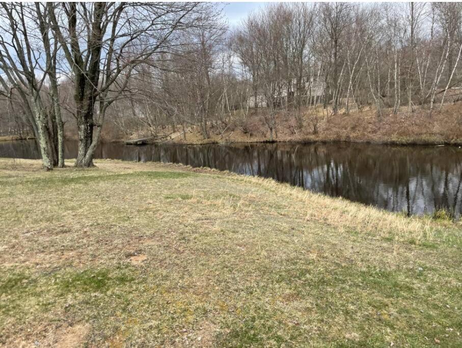 The Gap At Poconos- Sun Room-arcade- Game * Long Pond